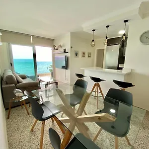 frente-al-mar-con-gran-terraza-y-hermosas-vistas.in-canary-islands.com/